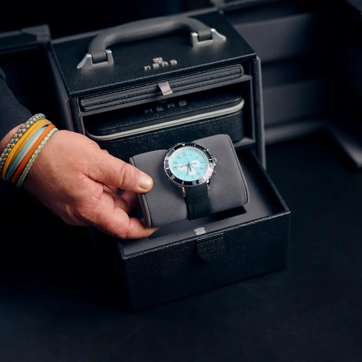 Andreas Herb Watch & Jewellery mit Uhr